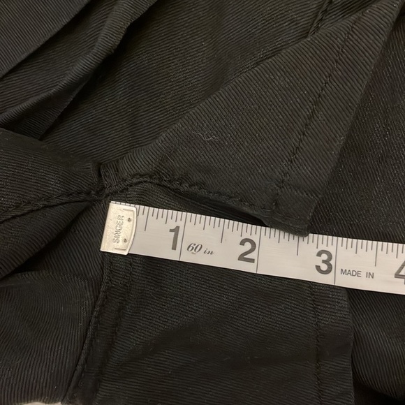 HUDSON JEANS Women's Black Paper
Bag Shorts - Size 27 - NWOT - Picture 10 of 10